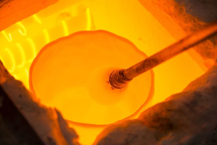 Handcrafting-Molten-Glass